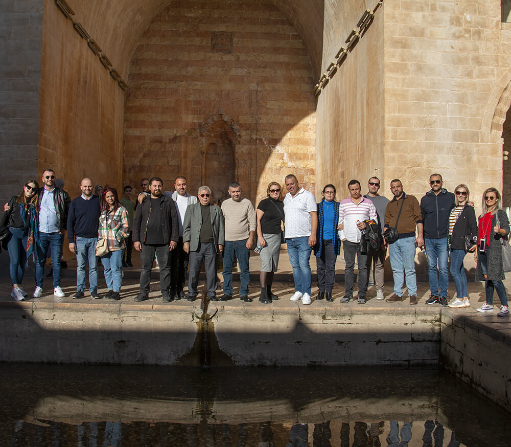THE CALDINI FAMILY MET IN MARDIN